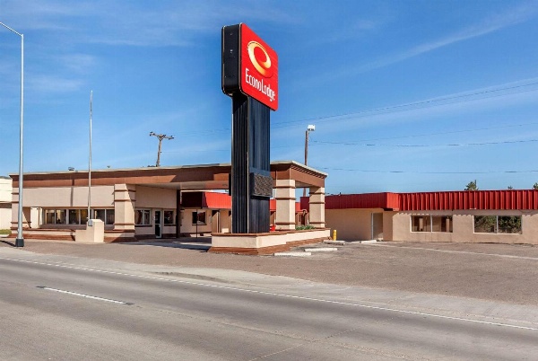 Econo Lodge Clovis image 3